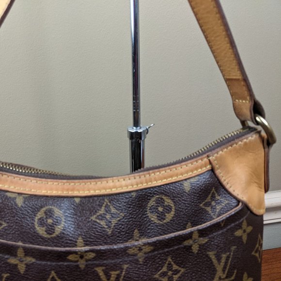 Auth Louis Vuitton Odeon Pm Monogram Canvas and Calf Leather Cross Body … - Picture 5 of 14
